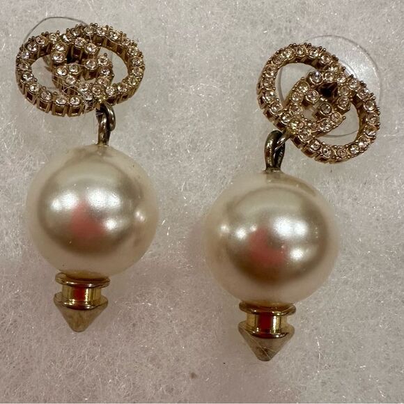 Gucci Interlocking Earrings with Pearl - Picture 3 of 7